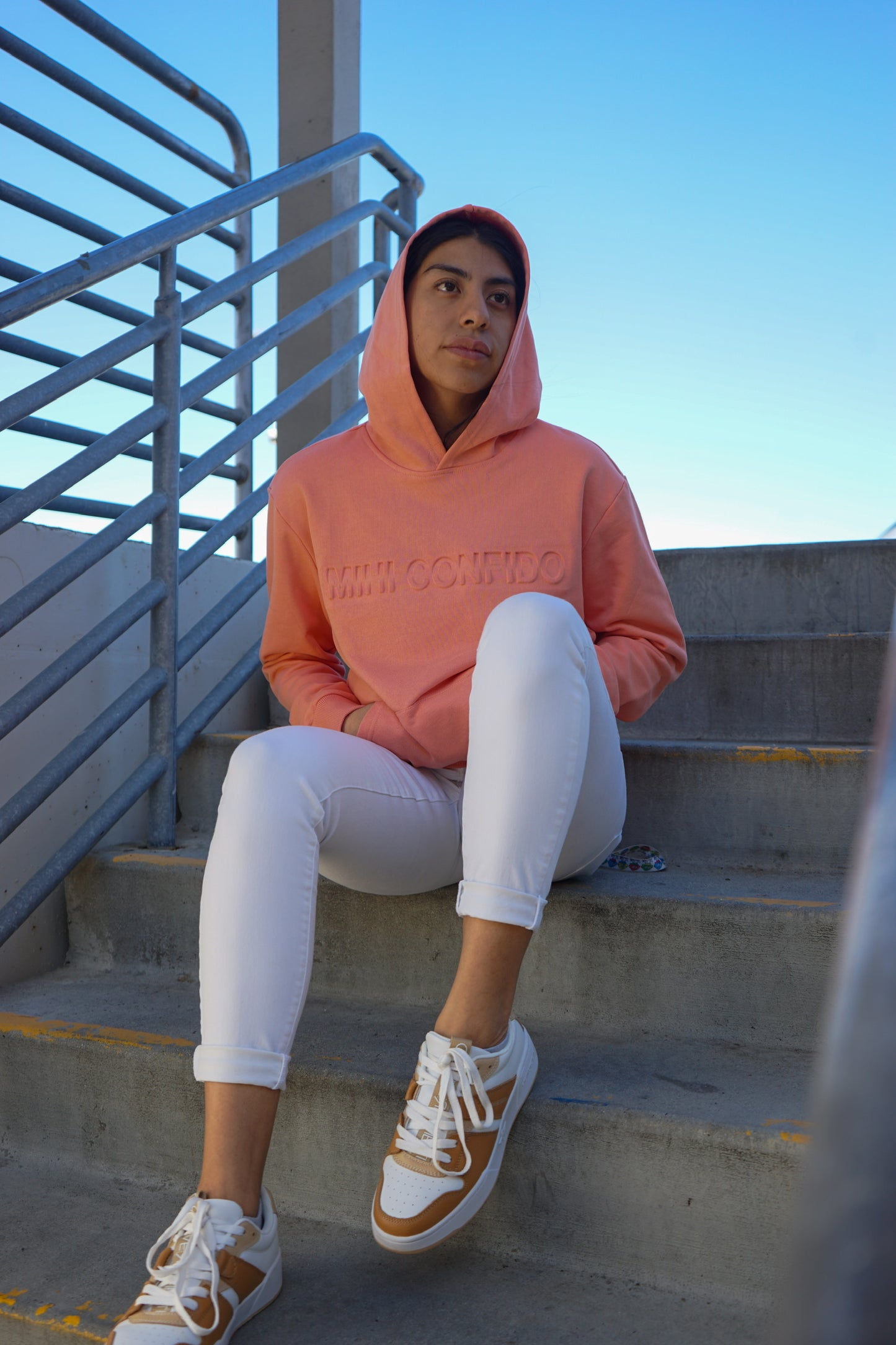 MIHI CONFIDO Coral Hoodie