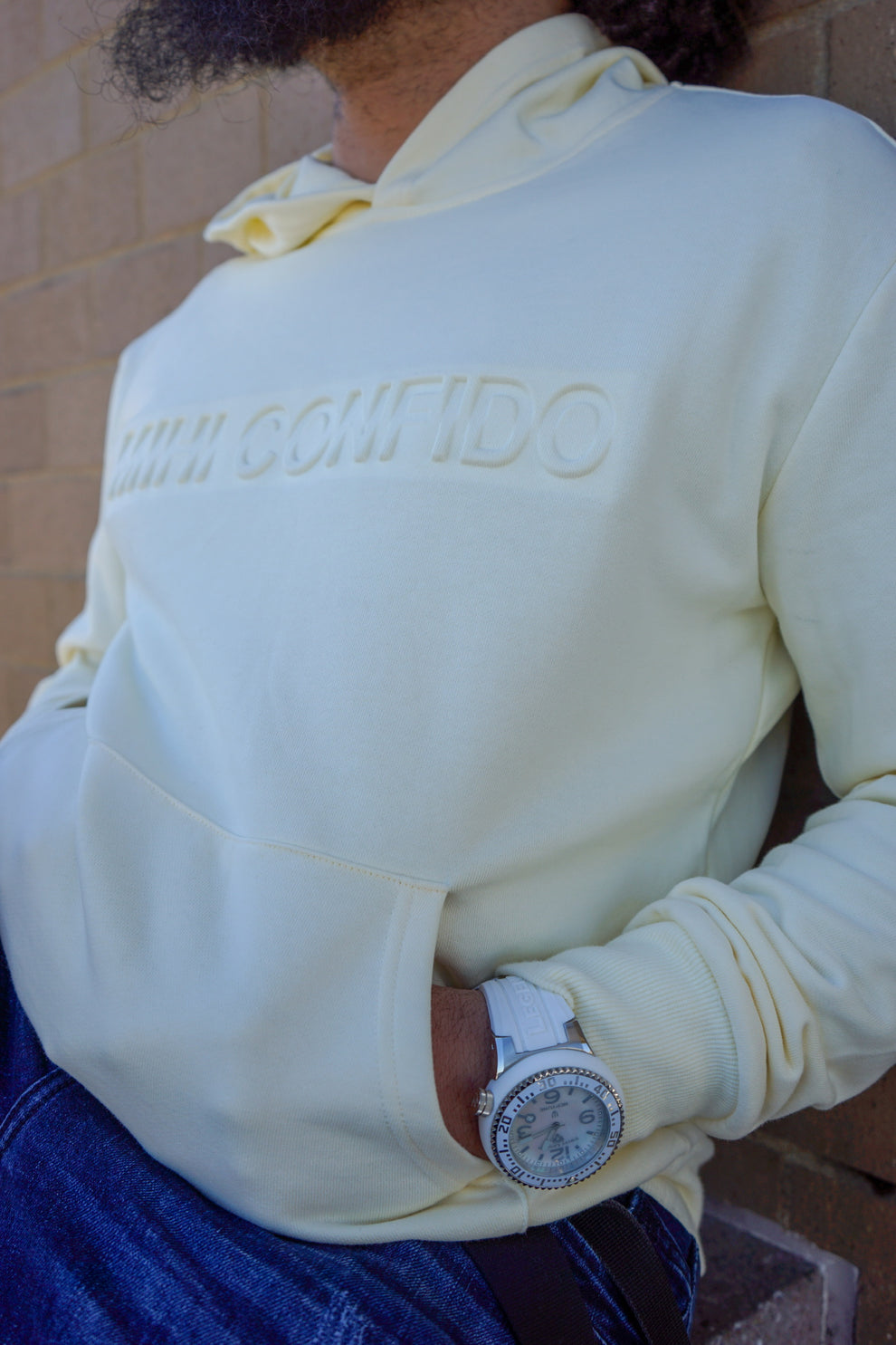 MIHI CONFIDO Cream Hoodie 