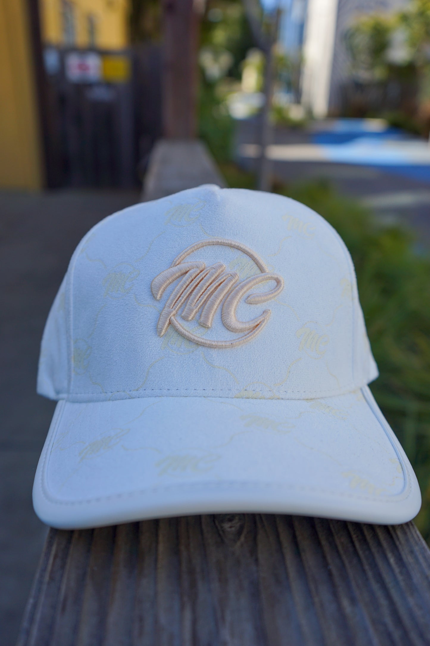 MC Suede Hat ( White/Gold)