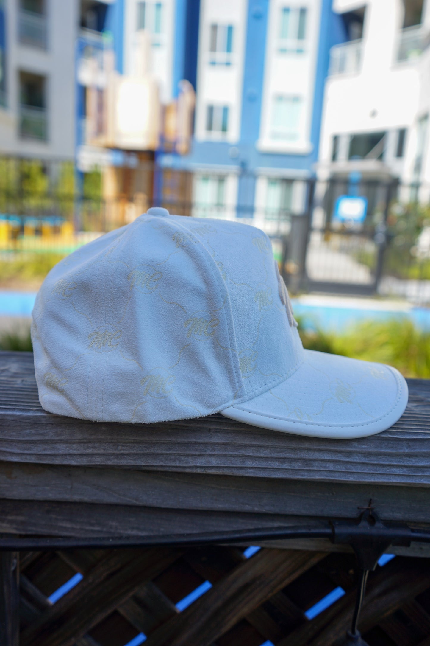 MC Suede Hat ( White/Gold)