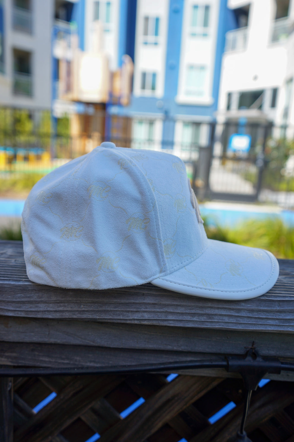 MC Suede Hat ( White/Gold) 